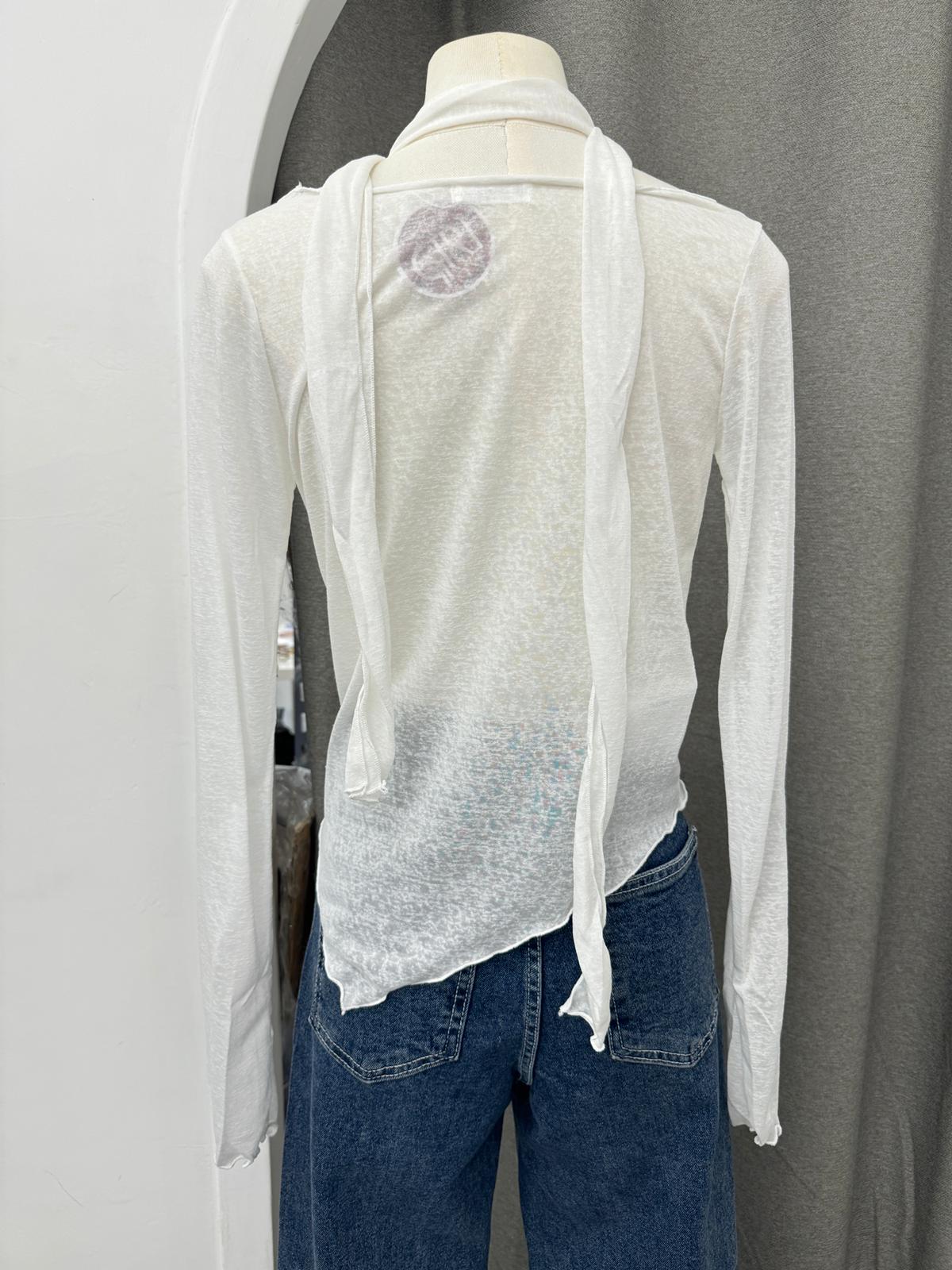 寬領不規則下擺長袖TEE