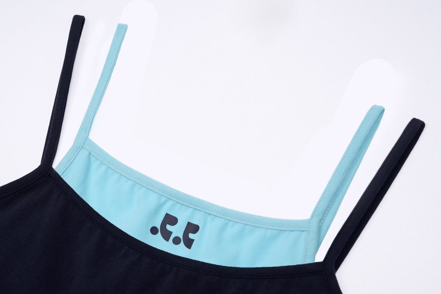 RR LAYERED SLEEVELESS TOP