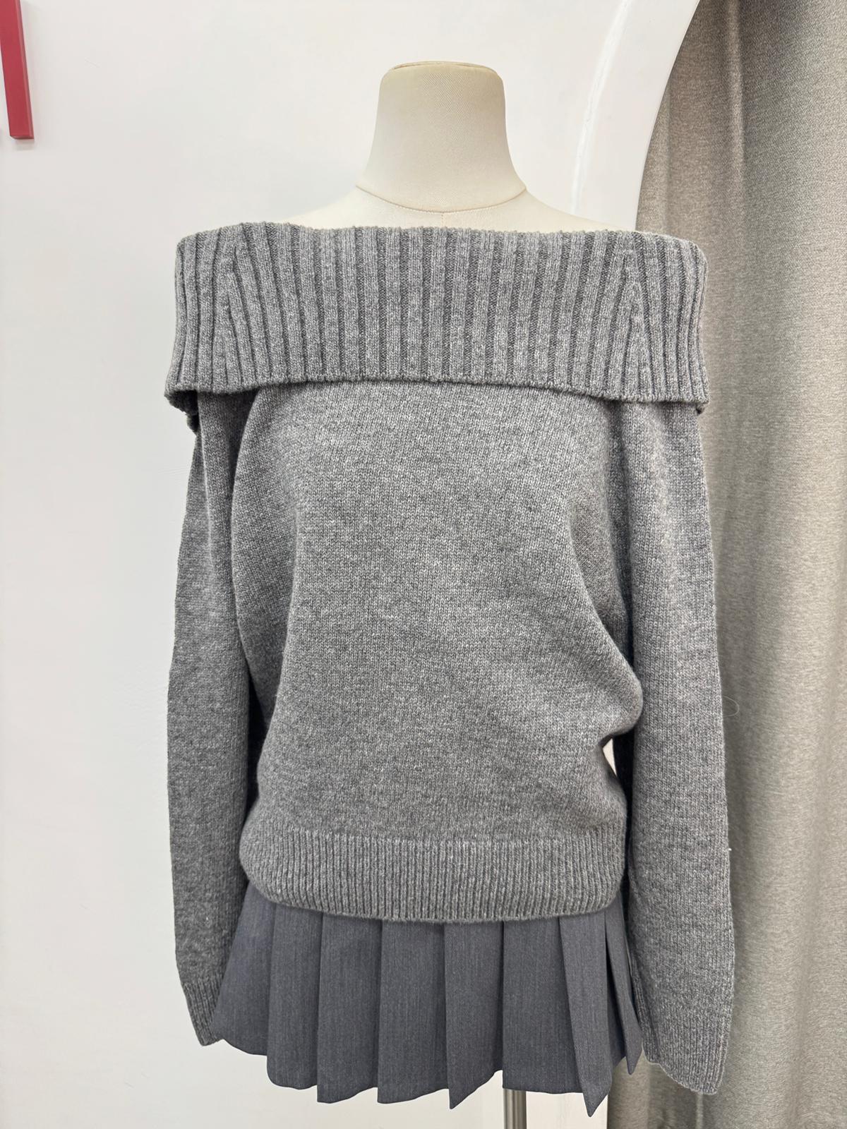 反褶一字肩針織上衣