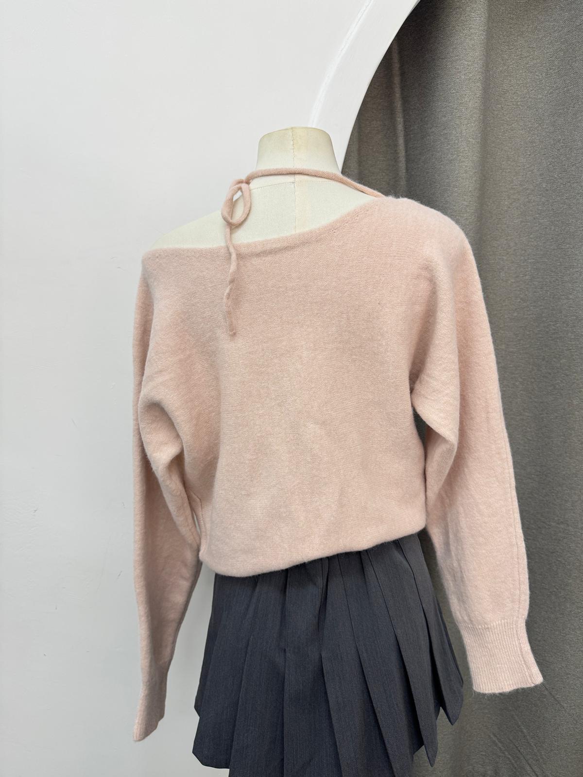 綁帶一字領柔軟針織上衣