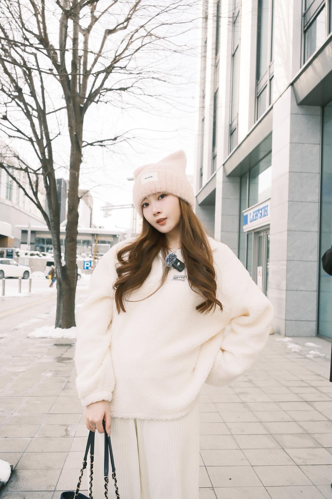 小綿羊拉鍊翻領衛衣