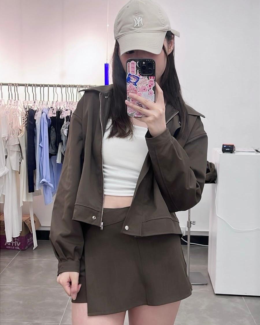 AUTUMN拉鍊短版外套