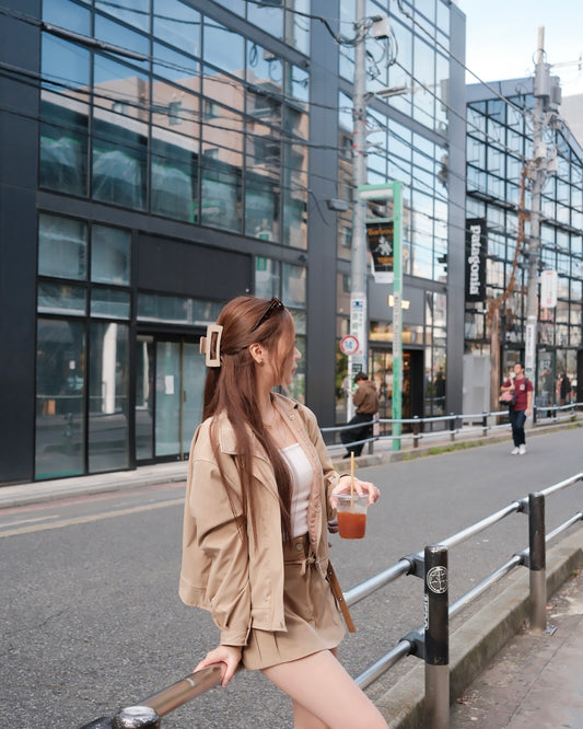 AUTUMN拉鍊短版外套