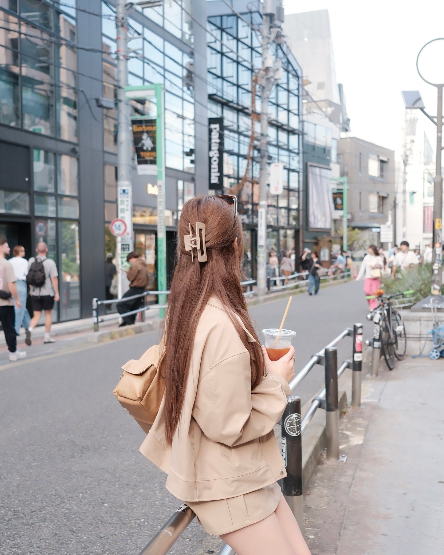 AUTUMN拉鍊短版外套