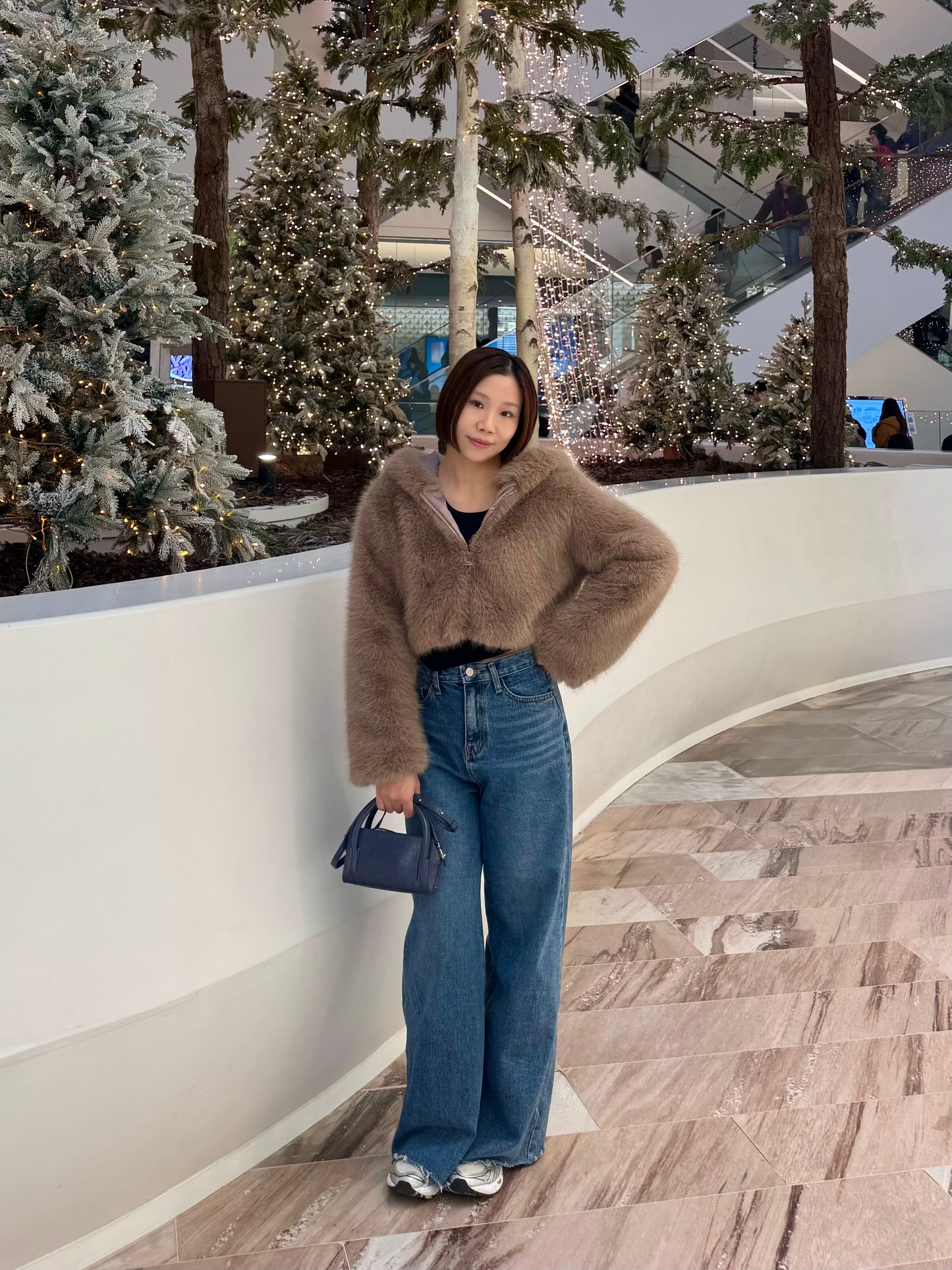 短版連帽毛毛外套