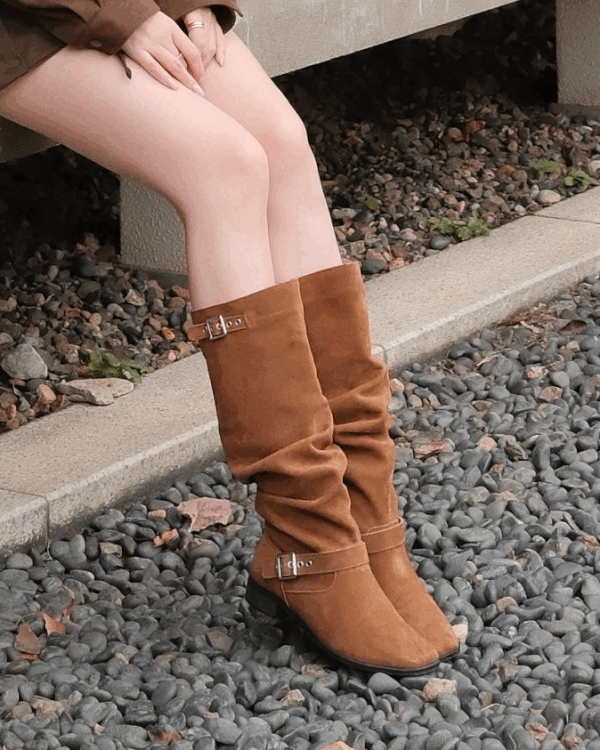 BUCKLE WRINKLE BOOTS