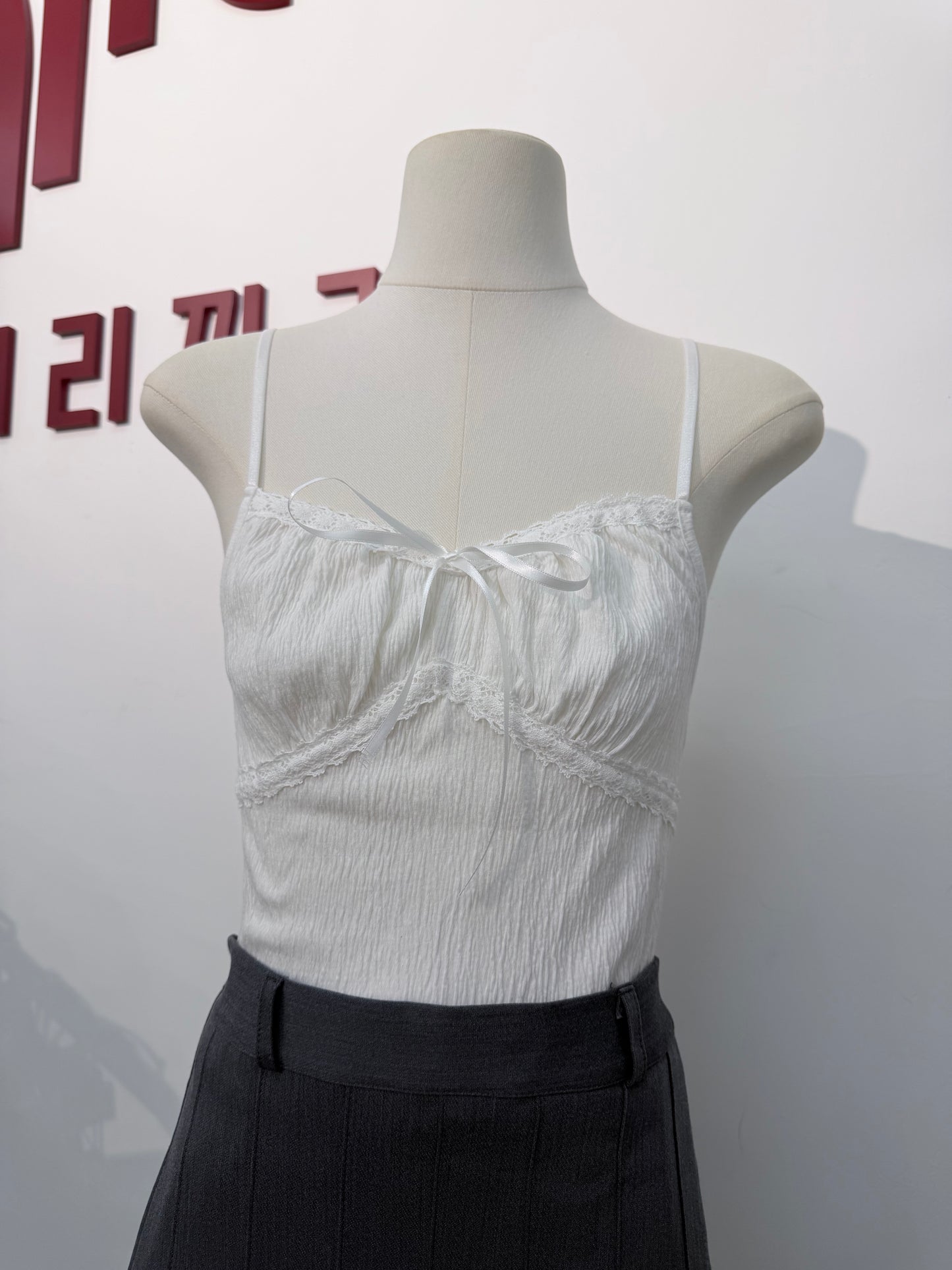 LOVELY LACE邊吊帶上衣