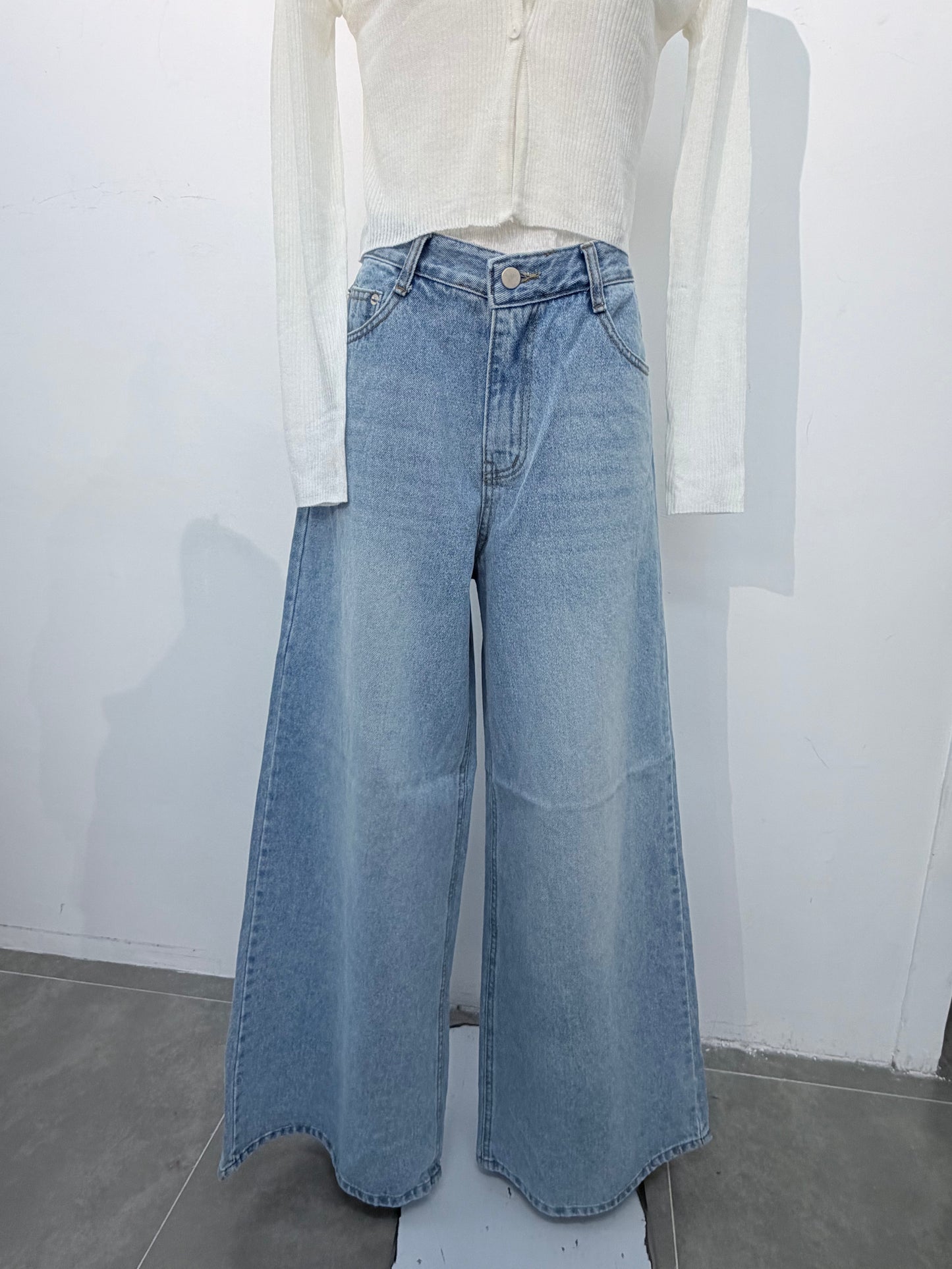 STRAIGHT FIT闊腳牛仔褲