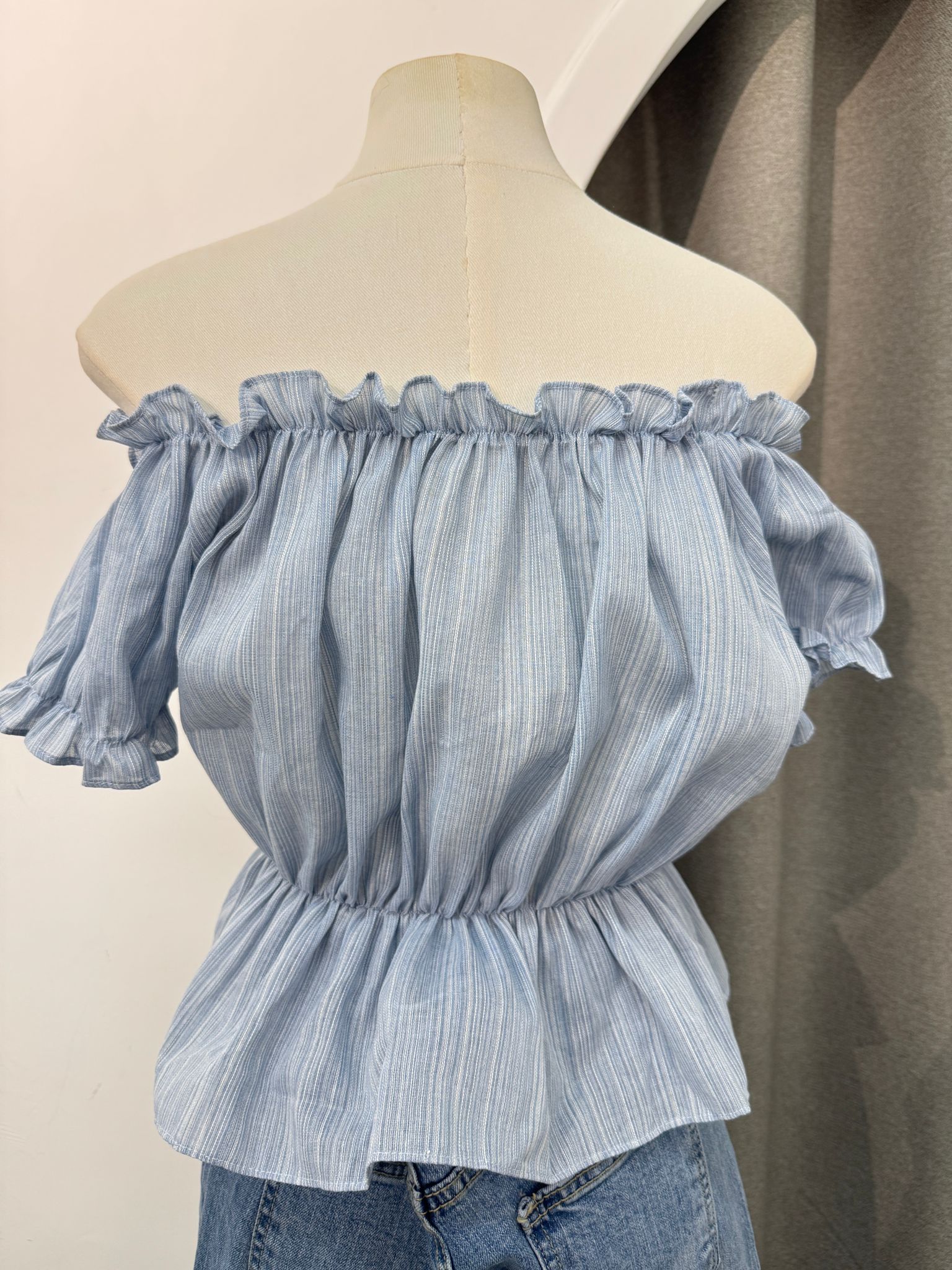 牛仔間紋一字肩上衣