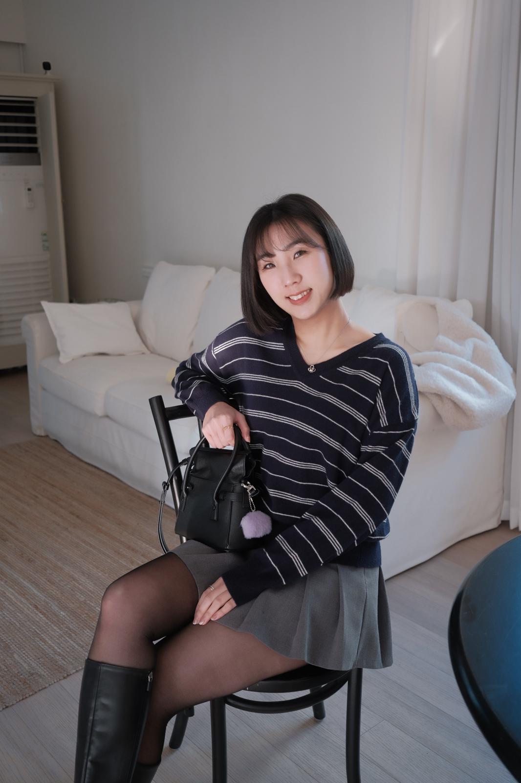 CASHMERE V領間條薄針織