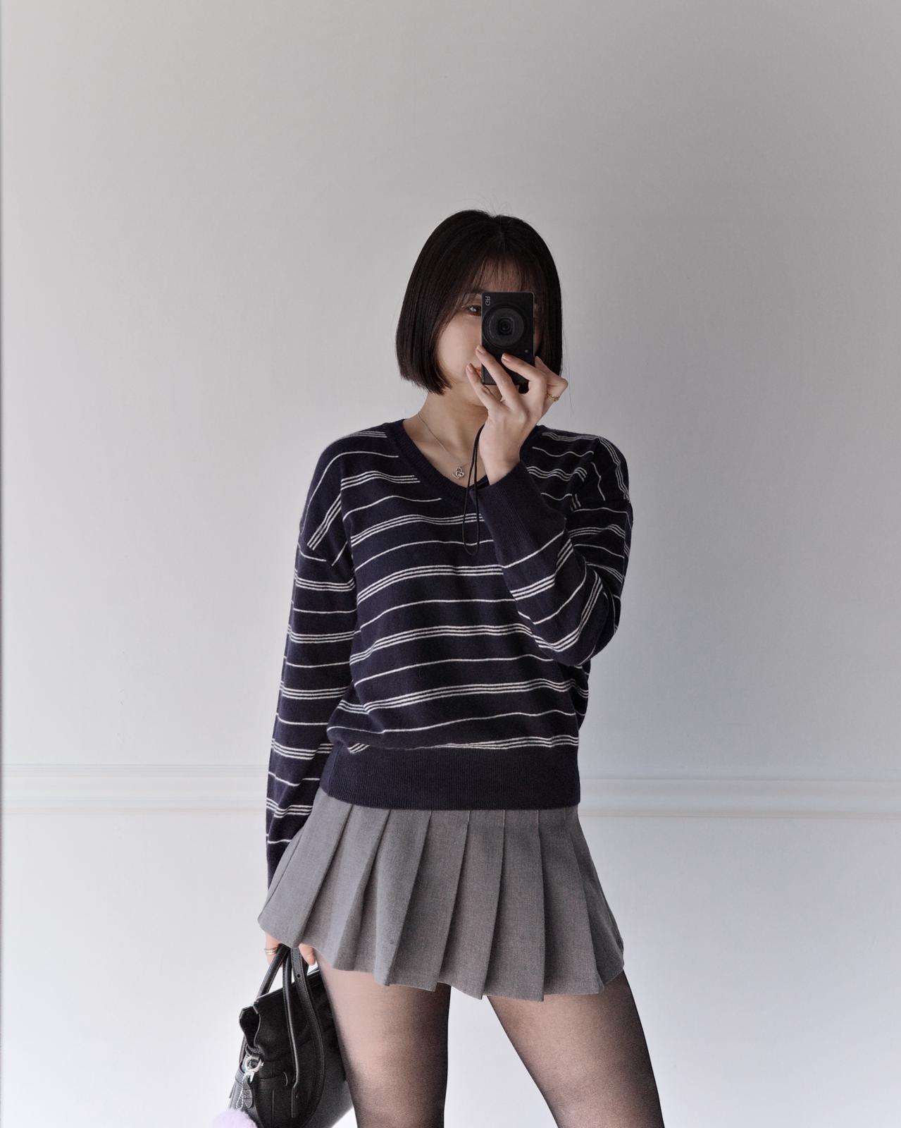 CASHMERE V領間條薄針織