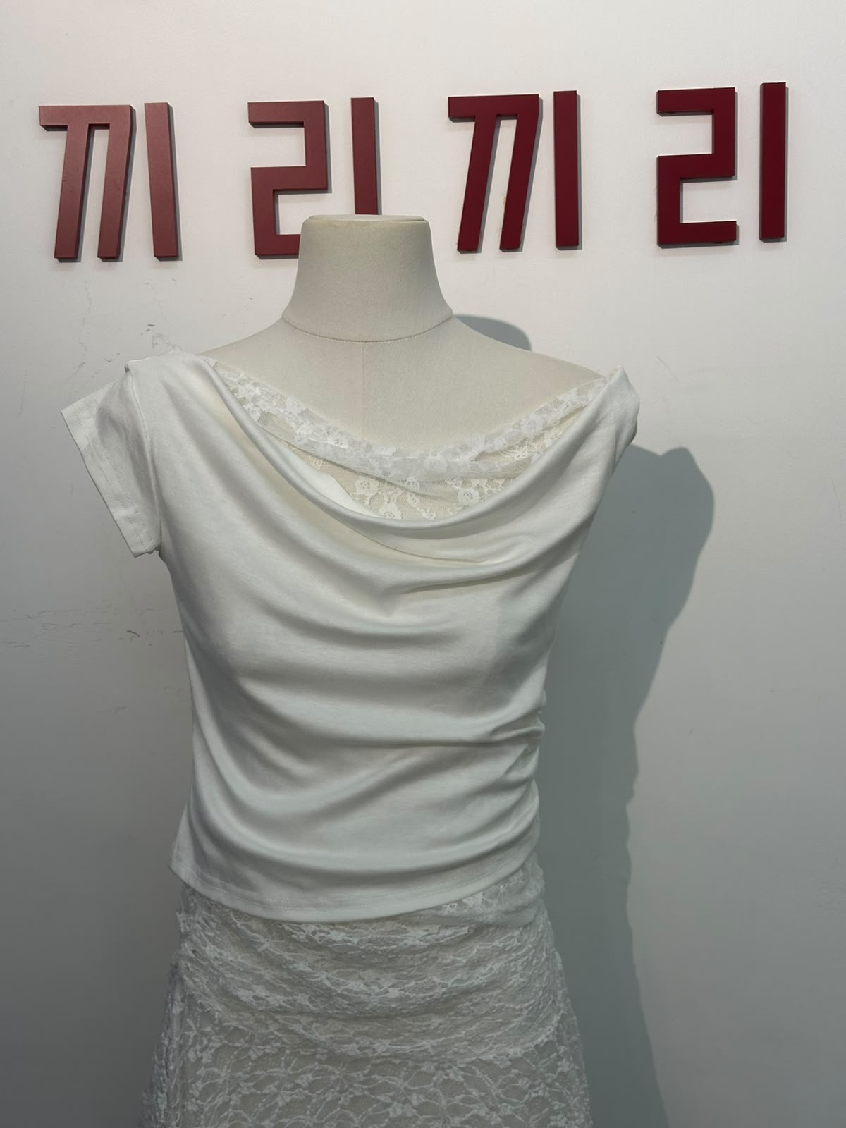 LACE LAYER露肩短袖TEE
