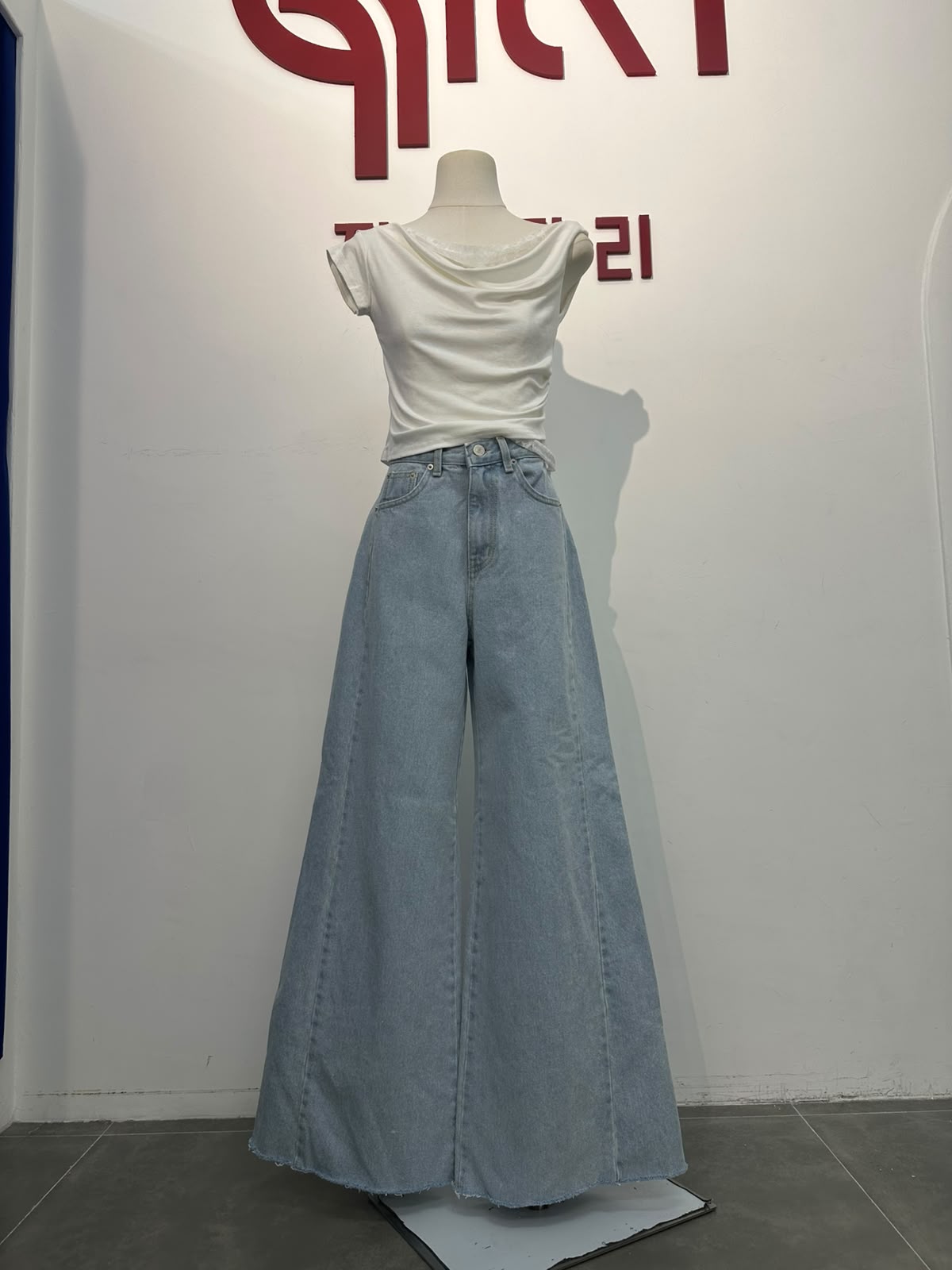 WIDE CUT直腳牛仔褲