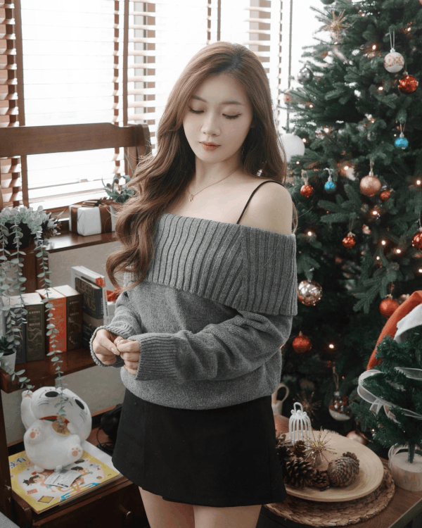 反褶一字肩針織上衣