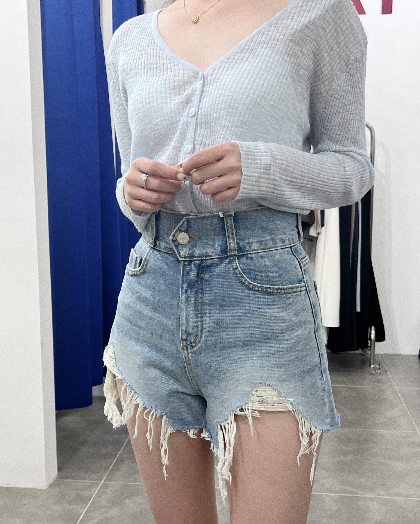 VINTAGE HIGH WAIST DENIM SHORT