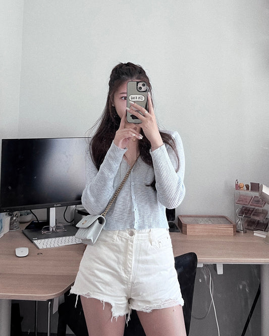 BASIC WHITE DENIM RIP SHORTS