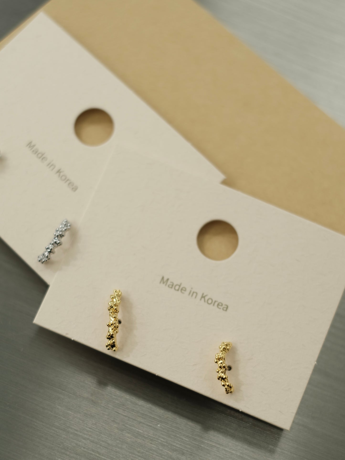 SMILE LINE EARRINGS