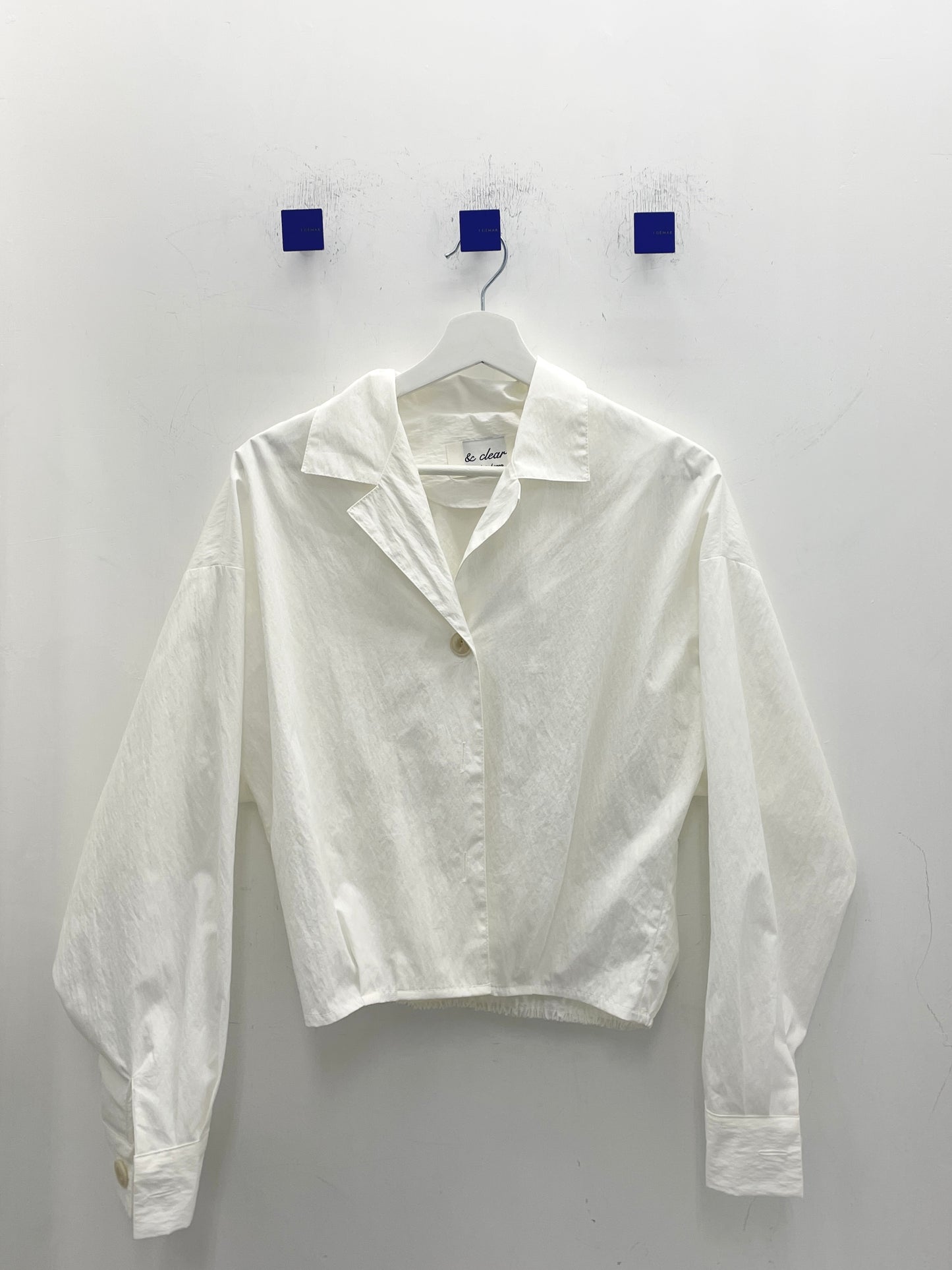 CLEAR BUTTON SHIRT